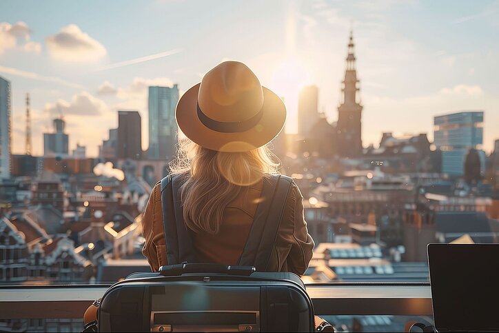 Wie bewegt man den Businessgast zum Längerbleiben? Langfristige Sales-Strategien in Richtung Bleisure und Workation können jetzt helfen. © AdobeStock.com/Jiraphiphat