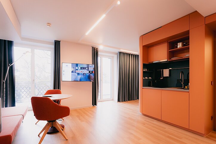 Die Studio-Apartments und Smart Studio Singles mit Balkon bieten Blick auf den Hotelgarten. © Der Sonnenhof Die Studio-Apartments und Smart Studio Singles mit Balkon bieten Blick auf den Hotelgarten. © Der Sonnenhof